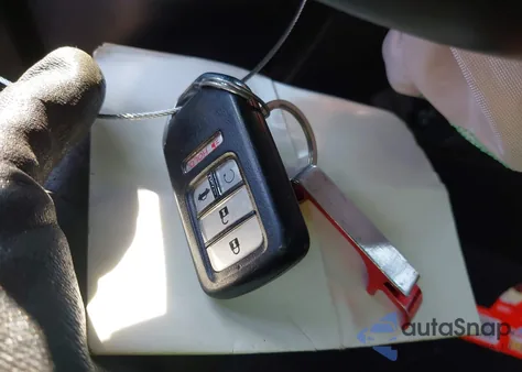 2020 Honda Civic Sport z USA, uszkodzony, nr VIN 2HGFC2F84LH563953